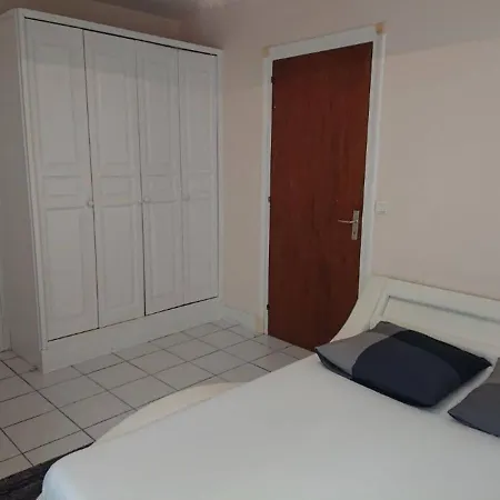 Habitación en casa particular Dans Colocation Aux Chartrons *