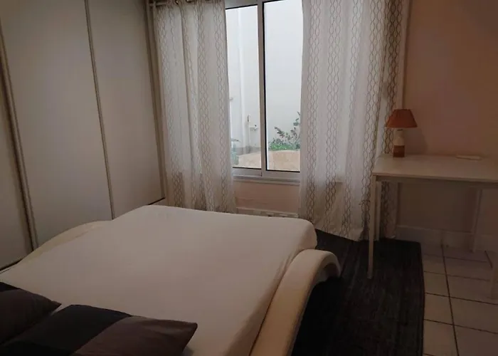 Проживание в семье Dans Colocation Aux Chartrons