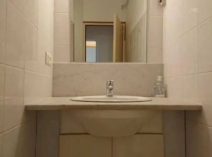 Проживание в семье Dans Colocation Aux Chartrons *